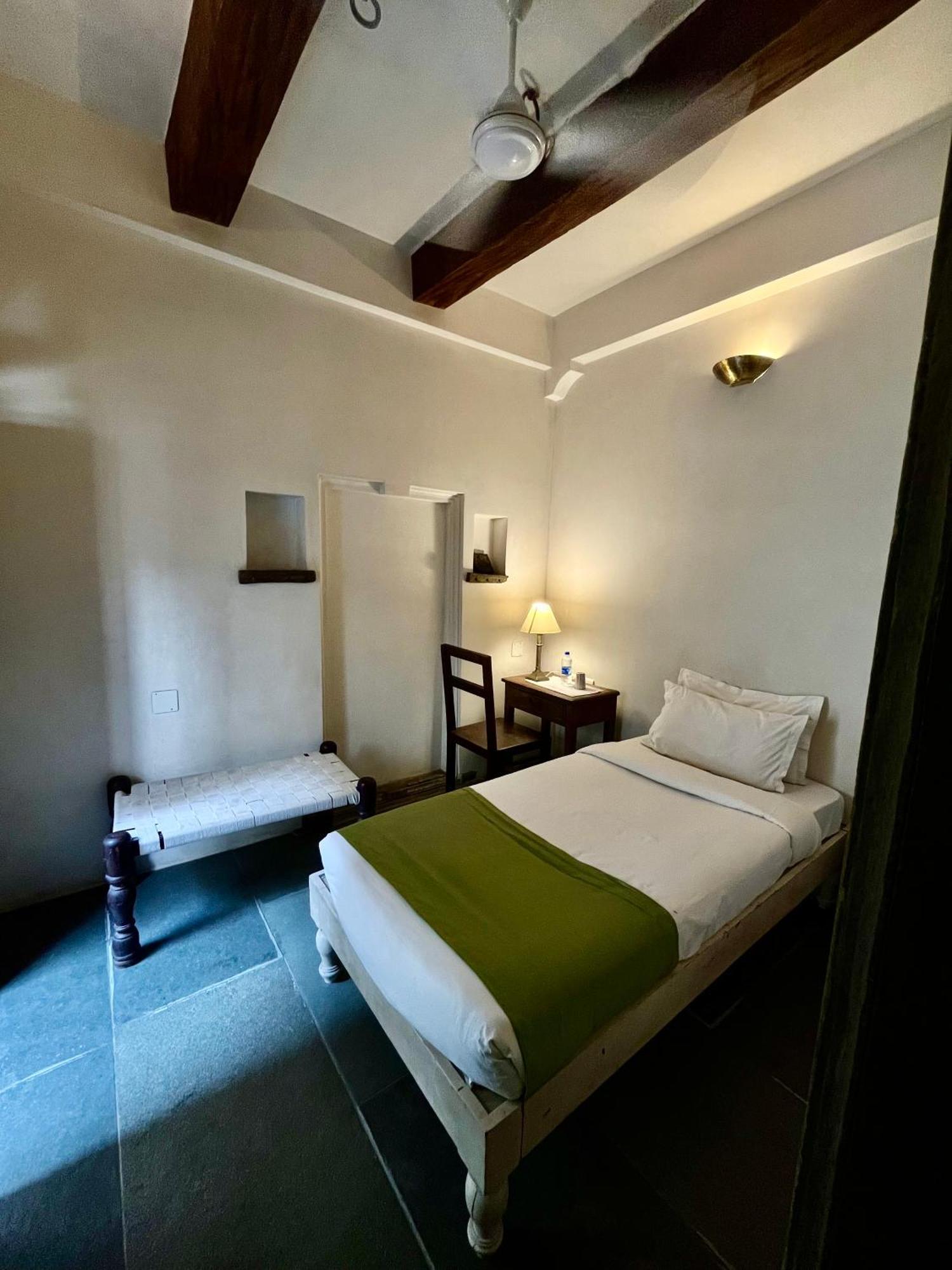 Hotel Madri Haveli Udaipur Exterior foto